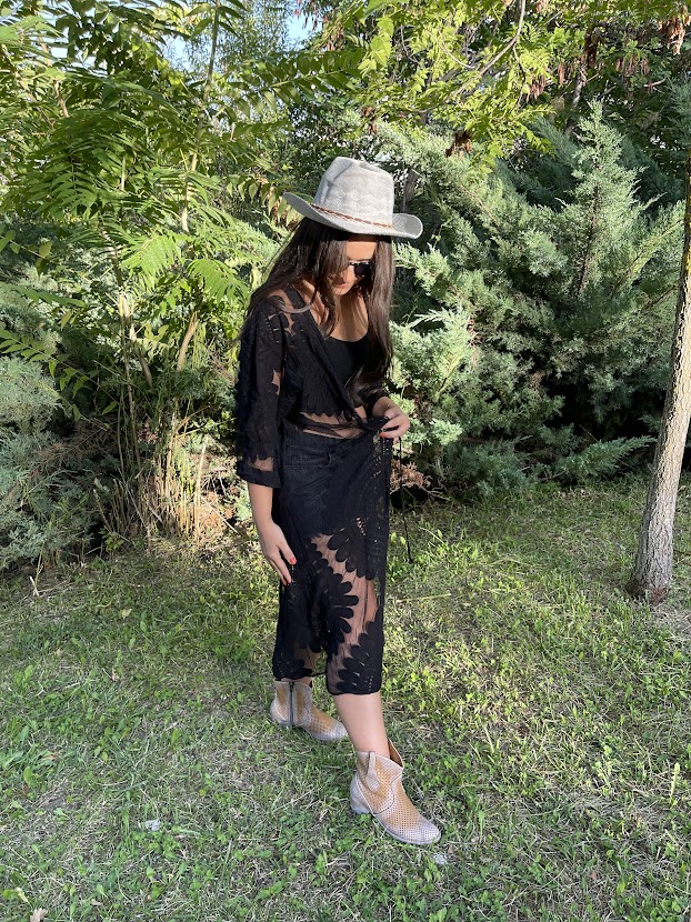 Long Black Embroidered Bohemian Kimono